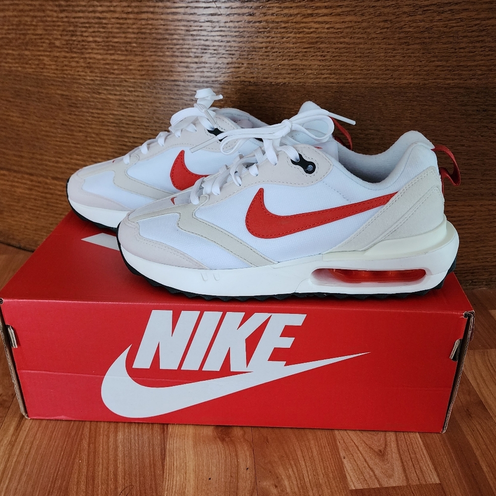 New Nike W Air Max Dawn  White and mantra orange Sneakers.